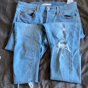 Size 31 Ripped Wedgie Skinny Levi’s Jeans